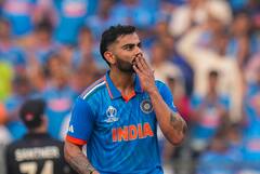 Sachin Tendulkar Gift To Virat Kohli : सचिन तेंडुलकरने विराट कोहलीला जर्सी भेट दिली, फोटो व्हायरल