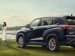 PHOTO: जाणून घ्या नवीन लाँच झालेल्या  टोयोटा इनोव्हा हायक्रॉस कारची वैशिष्ट्ये!