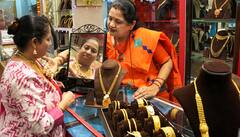 Gold Price Today: বুধে দাম বাড়বে ! আজ কিনলে কত পড়বে সোনার রেট ?