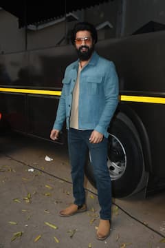 'Sam Bahadur': 'স্যাম বাহাদুর' ছবির প্রচারে ভিকি-ফাতিমা, সঙ্গী পরিচালক মেঘনাও