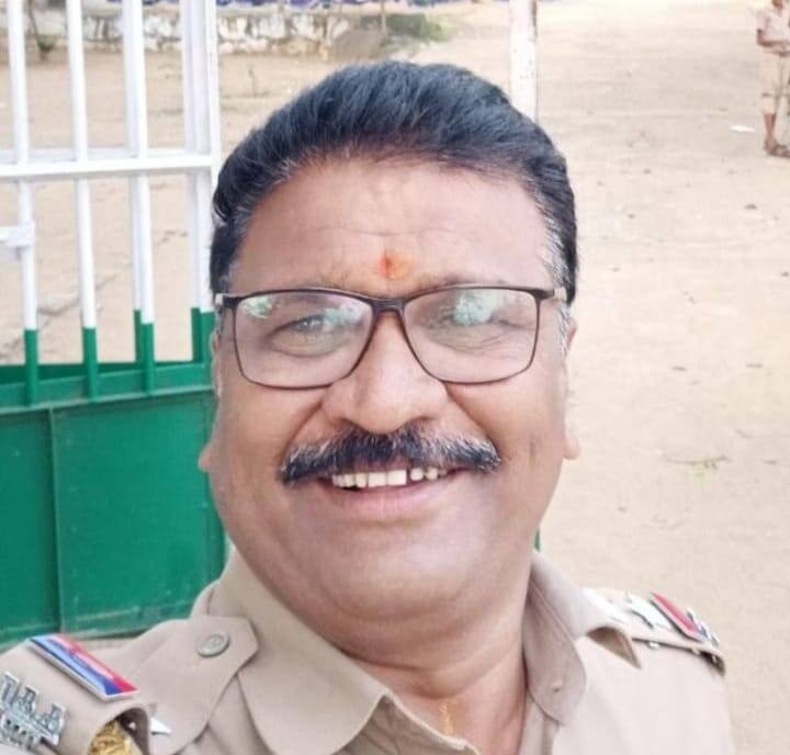 Dharmapuri news SP Stephen Jesupadam taken action by suspending the Special Assistant Inspector of Police who was arrested in POCSO TNN போக்சோவில் கைதான சிறப்பு உதவி காவல் ஆய்வாளர் சஸ்பெண்ட் - தருமபுரி எஸ்பி நடவடிக்கை