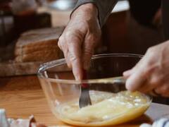 Egg Pizza Recipe : டக்குனு ஒரு ப்ரேக்ஃபாஸ்ட் ரெசிபி..முட்டை பிட்சாவை  இன்றே செய்யுங்கள்!