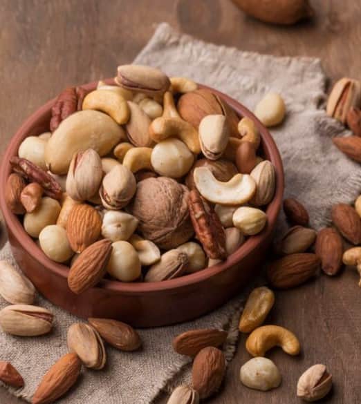 Nuts Side Effects: Eating too many dry fruits can make you sick, let's know... Nuts Side Effects: Eating too many dry fruits can make you sick, let's know...