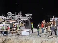 Uttarakhand Tunnel Collapse: સુરક્ષિત, સ્વસ્થ, ચહેરા પર આશા.... સુરંગમાં ફસાયેલા મજૂરોની પહેલી તસવીર આવી સામે.... જુઓ.....