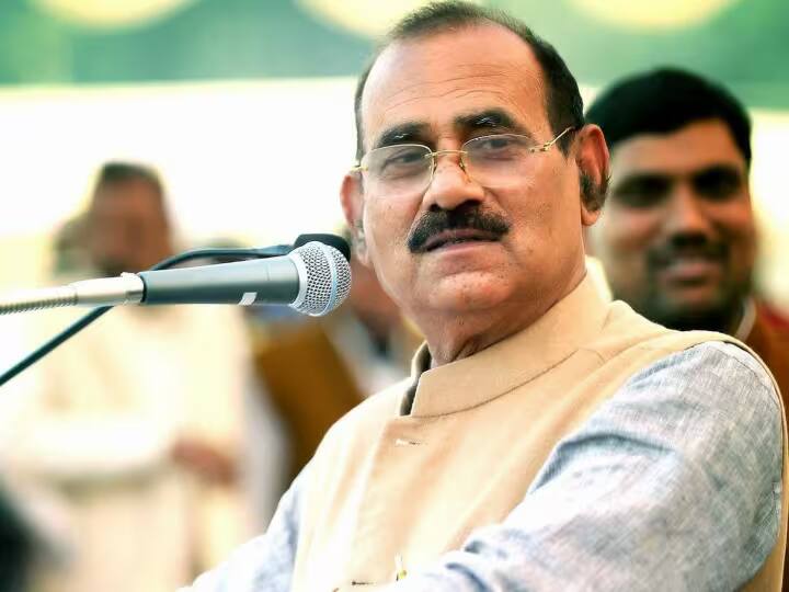 UP News: प्रयागराज में बाहुबली विजय मिश्रा की 23 करोड़ की जमीन कुर्क, भदोही पुलिस की कार्रवाई