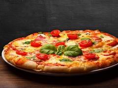 Egg Pizza Recipe : டக்குனு ஒரு ப்ரேக்ஃபாஸ்ட் ரெசிபி..முட்டை பிட்சாவை  இன்றே செய்யுங்கள்!