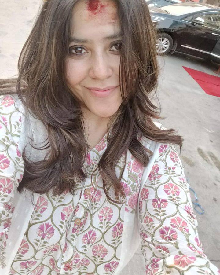 इंटरनॅशनल एमी डायरेक्टरेट अवॉर्ड एकताच्या मर्यादा ओलांडून मनोरंजन उद्योगात काहीतरी नवीन करण्याची क्षमता दर्शवतो.