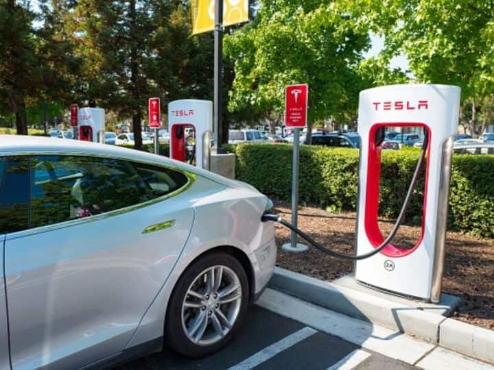 Tesla EV Import India Inches Closer To Seal Deal Set Up Factory Report India Inches Closer To Seal Deal With Tesla To Import EVs, Set Up Factory: Report