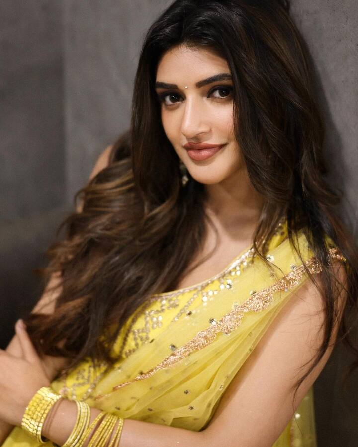 ఆదికేశవ్ సినిమా విడుదలకు సిద్ధంగా ఉంది. ఈ సినిమాలో వైష్ణవ్ తేజ్ సరసన నటిస్తుంది.