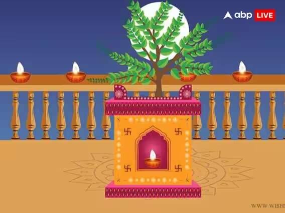 ભગવાન શાલિગ્રામની મૂર્તિને તુલસીના છોડની સાથે સ્થાપિત કરો. તુલસી માતાને શાલિગ્રામ ભગવાનની જમણી બાજુ રાખો. તેની સાથે અષ્ટકોણીય કમળ બનાવો અને તેના પર પાણીનો વાસણ મૂકો. કલશ પર સ્વસ્તિક બનાવો અને તેના પર નારિયેળ મૂકો.