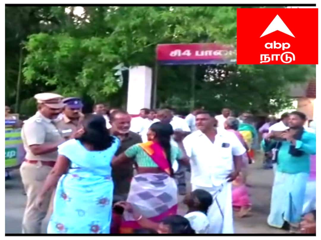 மயிலாடுதுறை: பாலையூர் காவல்துறையை கண்டித்து பொதுமக்கள் சாலை மறியல் Mayiladuthurai news public protested against the pazhiyur police TNN மயிலாடுதுறை: பாலையூர் காவல்துறையை கண்டித்து பொதுமக்கள் சாலை மறியல்