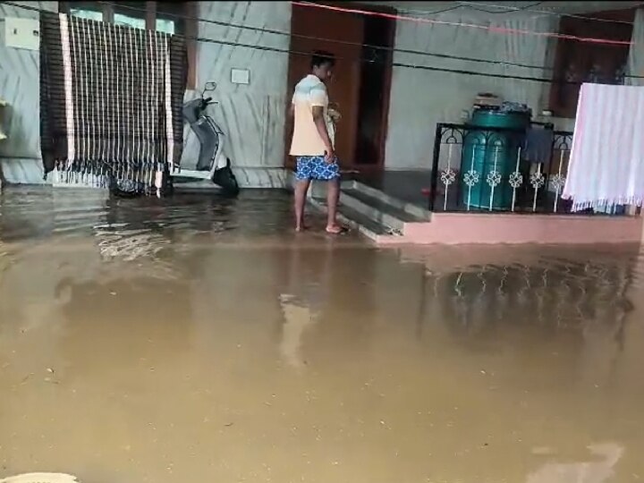 திருப்பூரில் கொட்டித் தீர்த்த கனமழை ; வீடுகளுக்குள் புகுந்த வெள்ள நீரால் மக்கள் அவதி