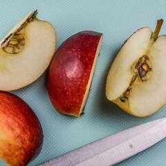 ਸੇਬ ਦੇ ਬੀਜ ਲੈ ਸਕਦੇ ਤੁਹਾਡੀ ਜਾਨ!