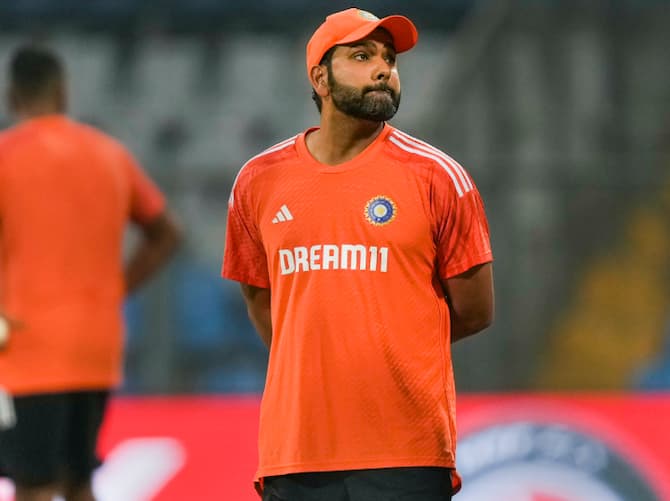 Rohit Sharma's Future As White Ball Captain BCCI Selectors May Decide With  Rohit Know Details | Rohit Sharma: व्हाइट बॉल फॉर्मेट में खत्म हो जाएगी  रोहित शर्मा की कप्तानी? BCCI कर सकती