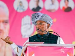 ఇందిరమ్మను తిట్టే స్థాయి కేసీఆర్‌కు లేదు, ఆ ముగ్గురూ తోడుదొంగలే - ఖర్గే