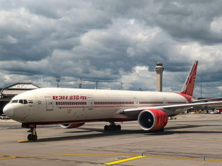 DGCA Fines Air India Rs 10 Lakh Penalty For Failing To Comply With Civil Aviation Norms DGCA Imposes Rs 10 Lakh Penalty On Air India For Failing To Comply With Aviation Norms