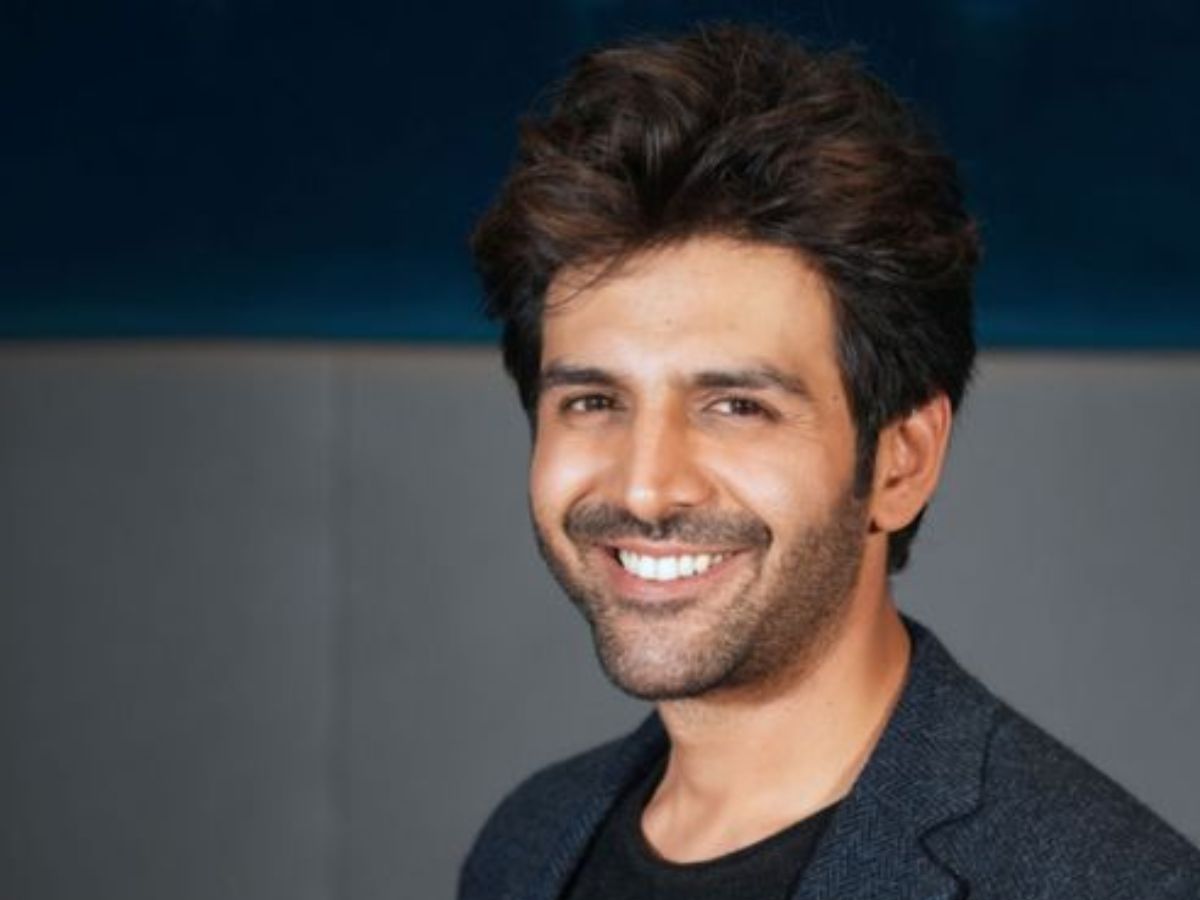 Kartik Aaryan Bollywood Actor Kartik Aaryan Gets Bashed As He Shares ...