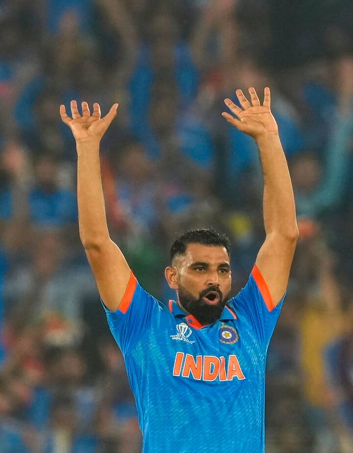 अरे मित्रांनो, सुधारा स्वतःला आणि वसीम अक्रमनंही हीच गोष्ट त्यांच्या एका मुलाखतीत स्पष्टपणे सांगितली आहे की, चेंडू बॉक्समध्ये कसा येतो, तो कसा निवडला जातो. कोणता संघ त्यासाठी सर्वात आधी जातो? त्यानंतरही जर हे असंच बोलणार असतील तर काय बोलणार?