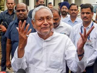 Bihar Reservation: ஒரு குடும்பத்திற்கு தலா ரூ.2 லட்சம்.. பீகாரில் 75% இடஒதுக்கீடுக்கு ஒப்புதல் அளித்த ஆளுநர்..!