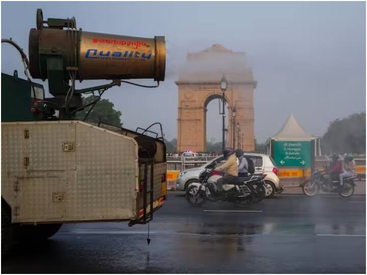delhi air pollution entry of buses barring CNG BSVI diesel and electric ones will be  banned Delhi Pollution: दिल्ली में GRAP-IV के नियमों में बदलाव, दूसरे राज्यों से आने वाली बसों पर लगेगा बैन, इन्हें मिलेगी छूट