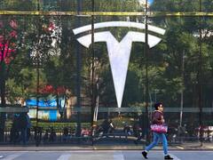 Musk, Tesla Knew About Autopilot Defect, But Still Let Vehicles Run: US Judge