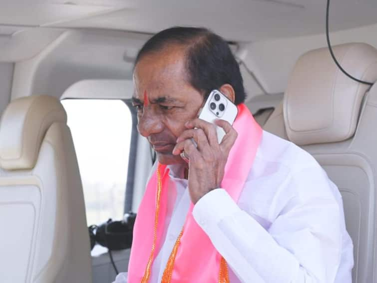 Telangana Elections 2023 CM KCR direction to BRS candidates and main leaders on poll management latest telugu news updates Telangana CM KCR: బీఆర్‌ఎస్‌ అభ్యర్థులు, ముఖ్యనేతలకు సీఎం కేసీఆర్ వరుస కాల్స్‌‌