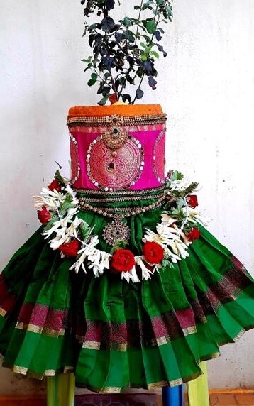 इस दिन तुलसी विवाह करवाना बहुत लाभदायक होता है.