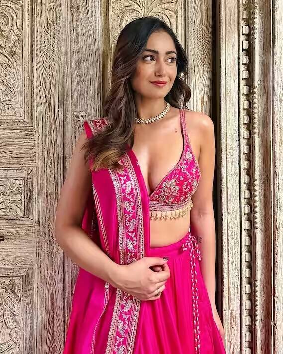 હાલ ત્રિધા તેના લગ્નને લઈને ચર્ચામાં છે. અભિનેત્રીએ તેના એક ઈન્ટરવ્યુમાં ખુલાસો કર્યો હતો કે તે જલ્દી લગ્ન કરવા જઈ રહી છે. જોકે અભિનેત્રીએ તેના પતિનું નામ જાહેર કર્યું નથી.