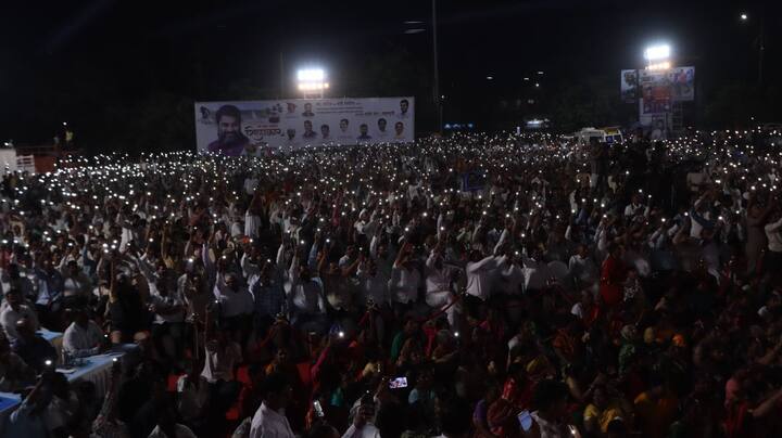 या लोकसोहळ्यासाठी विविध भागांतील महिलांनी घागरींमधून योजनेचे पाणी वाजतगाजत आणले होते.