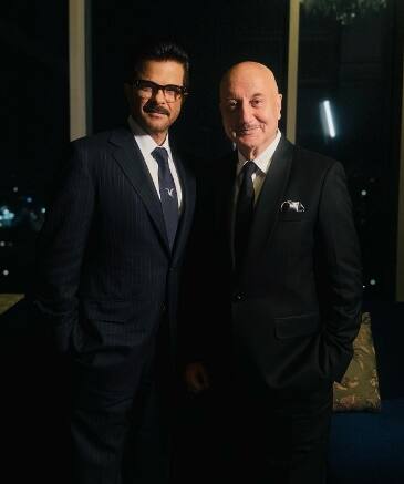 अनु्पम खेर ने आगे कहा, 'इसके बाद मैं और अनिल बहुत अच्छे दोस्त बन गए और चार-पांच साल पहले मुझे बोलते हैं कि तुझे पता है कि किसने निकाला था. मैंने पूछा-किसने ? तो बोलते हैं- मैंने, देख कितना अच्छा काम किया ना. मैंने पूछा क्या अच्छा काम किया? तो कहते हैं कि देख कितना अच्छा काम किया है अमरीश पुरी साहब ने'.