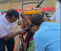 Supriya Sule : जेजुरी येथे सुप्रिया सुळे यांनी केली फ्लाईंग रॅनो पॅराग्लायडिंगची राईड