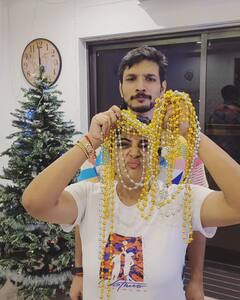 Manjima Karthik : கிறிஸ்துமஸ் பண்டிகைக்கு ரெடியான கோலிவுட்டின் க்யூட் ஜோடி!