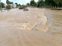 Tirunelveli Floods : மூழ்கிய தரைப்பாலம்.. மூவிருந்தாளி கிராமத்தை சூழ்ந்த வெள்ளம்!
