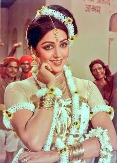 हेमा मालिनी का फिल्मों में किसिंग सीन मां को नहीं था पसंद, चलवा दी थी कैंची, इस  हीरो के साथ एक्ट्रेस को होना था रोमांटिक