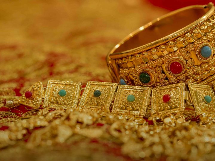 Gold Price Today : সোনার দামের স্বস্তির আভাস, মঙ্গলে কত হল বাংলায় সোনা-রুপোর দাম?