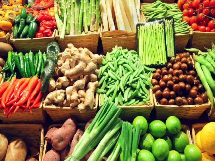 vegetables price list november 23  2023 chennai koyambedu market tomato carrot price Vegetable Price: வலுக்கும் வடகிழக்கு பருவமழை.. காய்கறி வரத்தில் மாற்றம்.. இன்றைய விலை பட்டியல் இதோ..