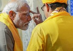 श्रीकृष्ण जन्मभूमि के किए दर्शन, मीराबाई को दी श्रद्धांजलि, मथुरा में पीएम मोदी क्या बोले?