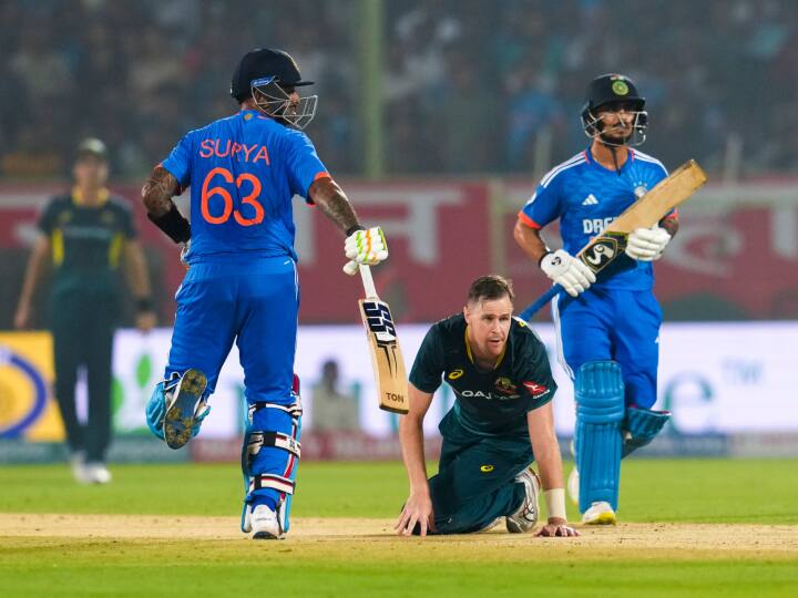 IND vs AUS: पहले टी20 में रिकॉर्ड्स की बारिश, सूर्यकुमार ने पूरा किया छक्कों का 'शतक', ईशान किशन ने भी रचा इतिहास IND vs AUS 1st T20I records India Team chase highest total in T20 International of 209 runs Suryakumar Yadav completed 100 sixes and Ishan Kishan IND vs AUS: पहले टी20 में रिकॉर्ड्स की बारिश, सूर्यकुमार ने पूरा किया छक्कों का 'शतक', ईशान किशन ने भी रचा इतिहास