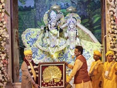 PM Modi Mathura Visit:  पंतप्रधान नरेंद्र मोदी श्रीकृष्ण जन्मभूमीत, मथुरेतील ब्रज राज उत्सवात सहभागी; पाहा फोटो