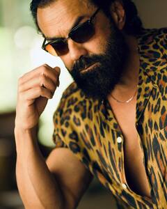 Bobby Deol Photos: ‘एनिमल’ की रिलीज से पहले बॉबी देओल ने शेयर की धांसू तस्वीरें,  इंटेंस लुक पर फिदा हुए फैंस