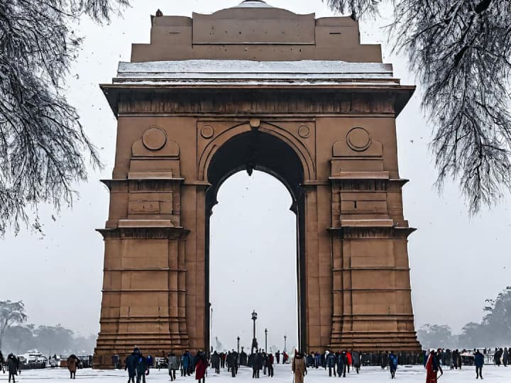 शिमला, मनाली में बर्फबारी होना तो आम बात है. लेकिन सोचिए जरा यदि देश की राजधानी दिल्ली में बर्फबारी हो तो कैसा नजारा दिखेगा.