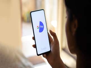 Google Pay: மொபைல் ரீசார்ஜ் செய்றீங்களா? இனி அதுக்காக தனி கட்டணம் - ஆப்பு வைத்த கூகுள் பே!