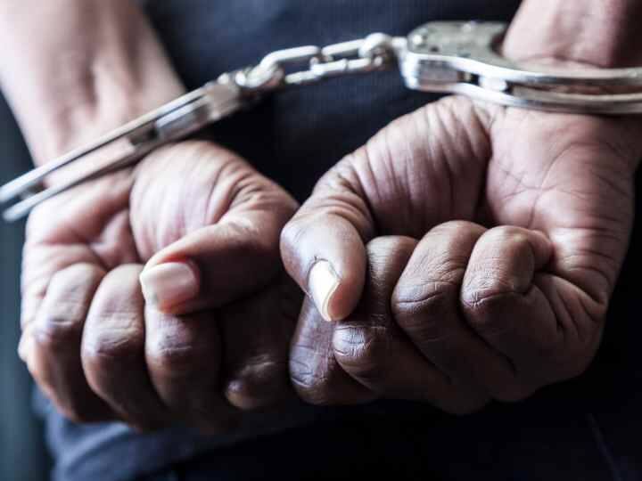 Mumbai Murder by strangulation with pajama string police arrested two accused Mumbai News: पुरानी दुश्मनी में पाजामे की डोरी से गला घोंटकर की हत्या, पुलिस ने दो आरोपियों को किया गिरफ्तार