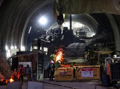 uttarkashi tunnel disaster detailed timeline of rescue operations unfolding day by day Uttarkashi Tunnel Disaster Time Line: உத்தரகாசி சுரங்க விபத்து - மீட்பு பணியில் 17 நாட்கள் நடந்தது என்ன? வெற்றியின் பாதை
