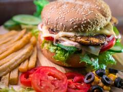 Health Tips : नाश्त्यात 'या' गोष्टी कधीही खाऊ नका, तुमचा दिवस खराब होईल...