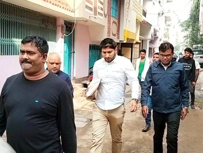 Bihar NIA Raid Team Reached Raju Jat Regarding Naxalite Connection In Gaya  Raid Also In Kaimur ANN | NIA Raid: बिहार में NIA की रेड, गया में नक्सली  कनेक्शन को लेकर राजू