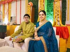 Kanchan-Sreemoyee: লুকোচুরি নেই.. ফিল্মি পার্টি থেকে শুরু করে পুজো-বাড়ি, পাশাপাশি কাঞ্চন-শ্রীময়ী