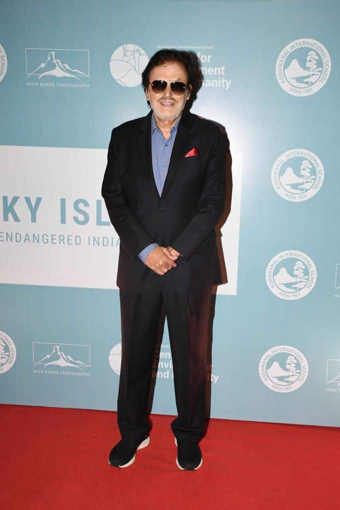 Sanjay Khan poses for the paparazzi. (All images: Special Arrangement)