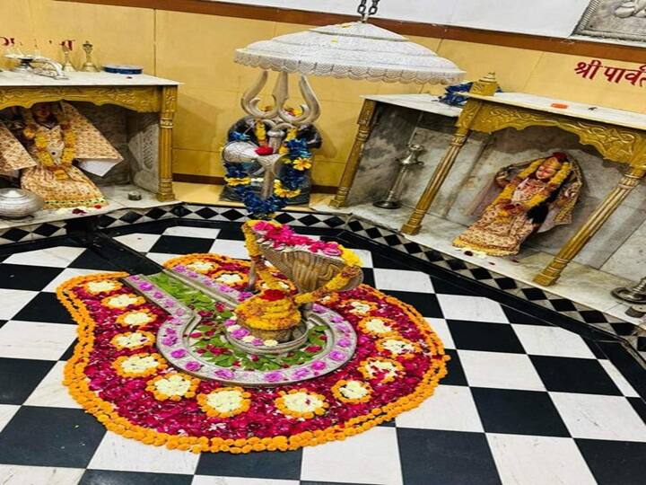 यात्रियों को ट्रैवल इंश्योरेंस और आईआरसीटीसी टूर मैनेजर की पूरी मदद मिलेगी. इस पैकेज की शुरुआत 9 जनवरी 2024 से होगी.