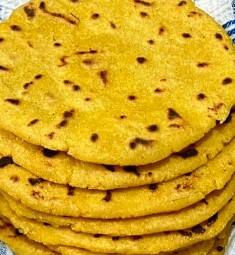 ਸਰੀਰ ਵਿੱਚ ਲਾਲ ਰਕਤਾਣੂਆਂ ਦੀ ਕਮੀ ਕਾਰਨ ਵਿਅਕਤੀ ਨੂੰ ਅਨੀਮੀਆ ਦੀ ਸ਼ਿਕਾਇਤ ਹੋਣ ਲੱਗਦੀ ਹੈ। ਅਜਿਹੀ ਸਥਿਤੀ ਵਿੱਚ ਮੱਕੀ ਦੀ ਰੋਟੀ ਦਾ ਸੇਵਨ ਸਰੀਰ ਵਿੱਚ ਅਨੀਮੀਆ ਨੂੰ ਦੂਰ ਕਰਨ ਵਿੱਚ ਮਦਦ ਕਰਦਾ ਹੈ। ਜੇਕਰ ਤੁਹਾਡੇ ਸਰੀਰ 'ਚ ਖੂਨ ਦੀ ਕਮੀ ਹੈ ਤਾਂ ਮੱਕੀ ਦੀ ਰੋਟੀ ਖਾਓ।